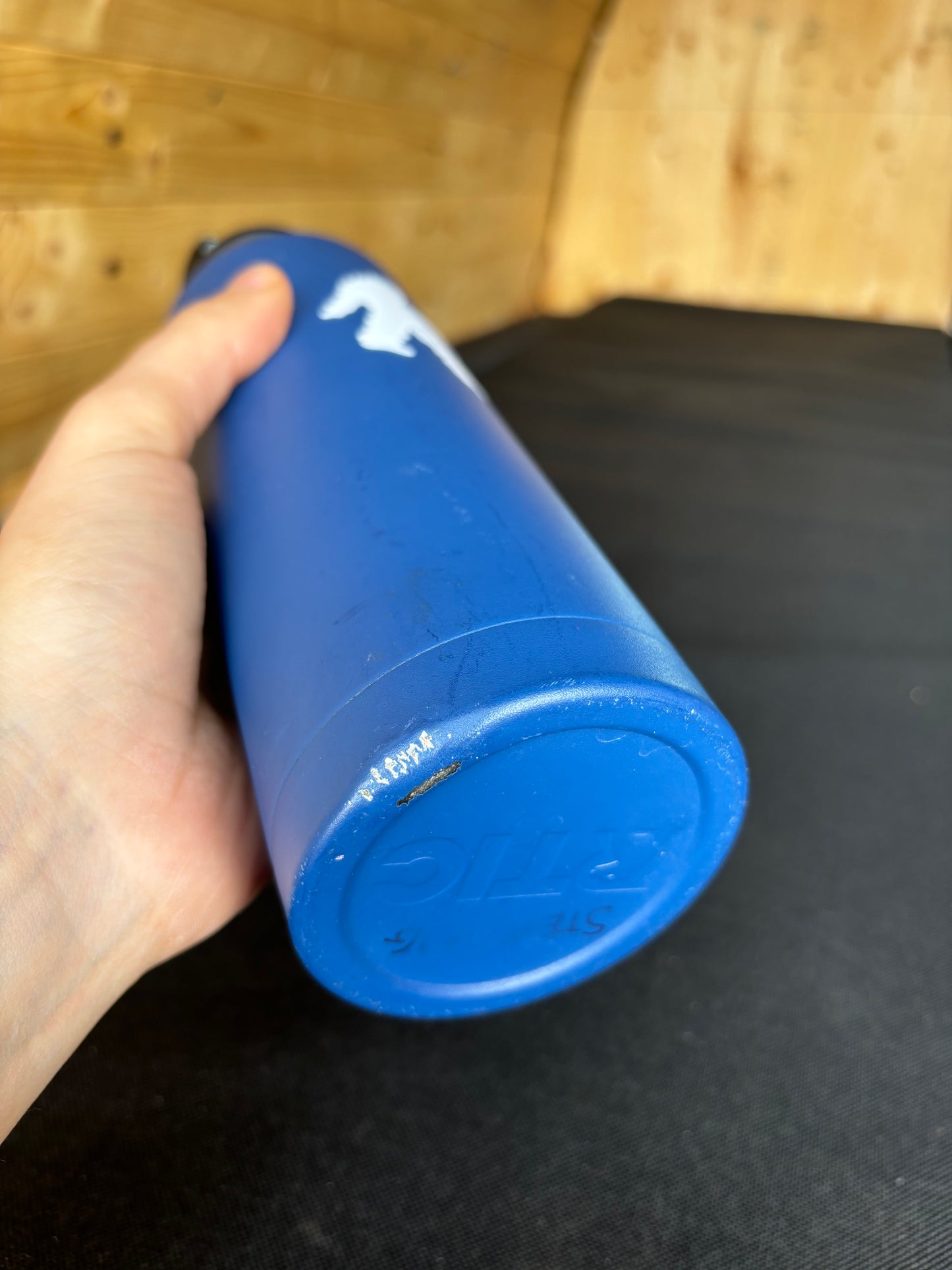 Sasquatch upcycled insulated bottle - blue