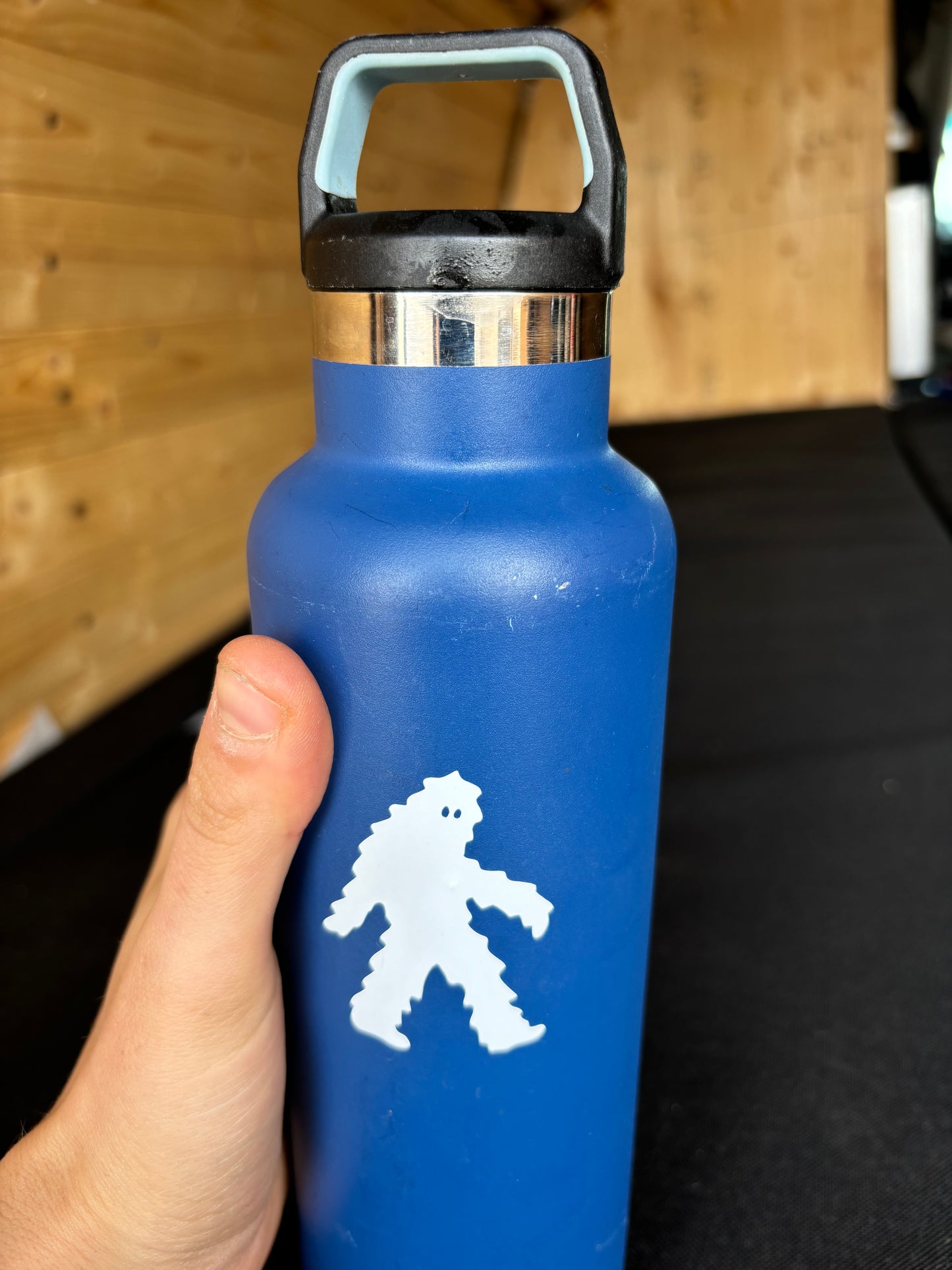 Sasquatch upcycled insulated bottle - blue