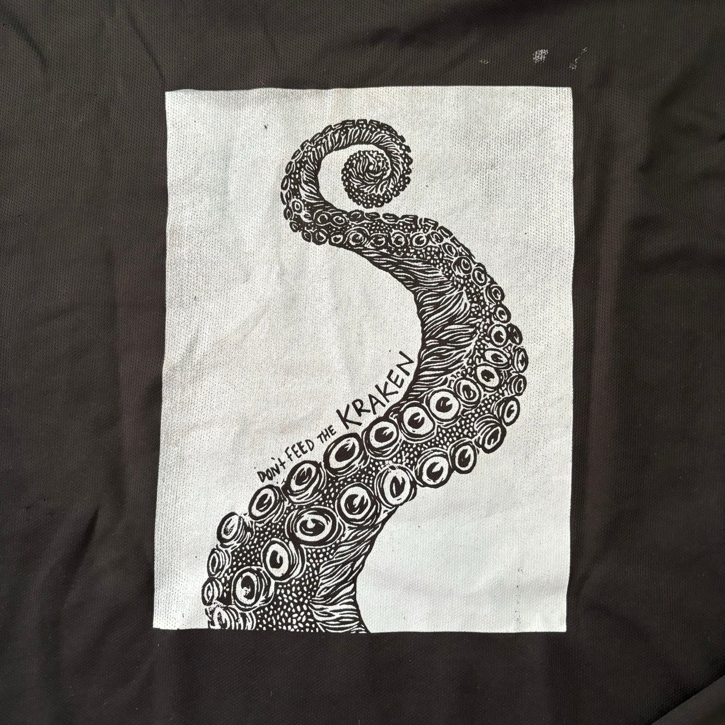 M - Kraken long sleeves