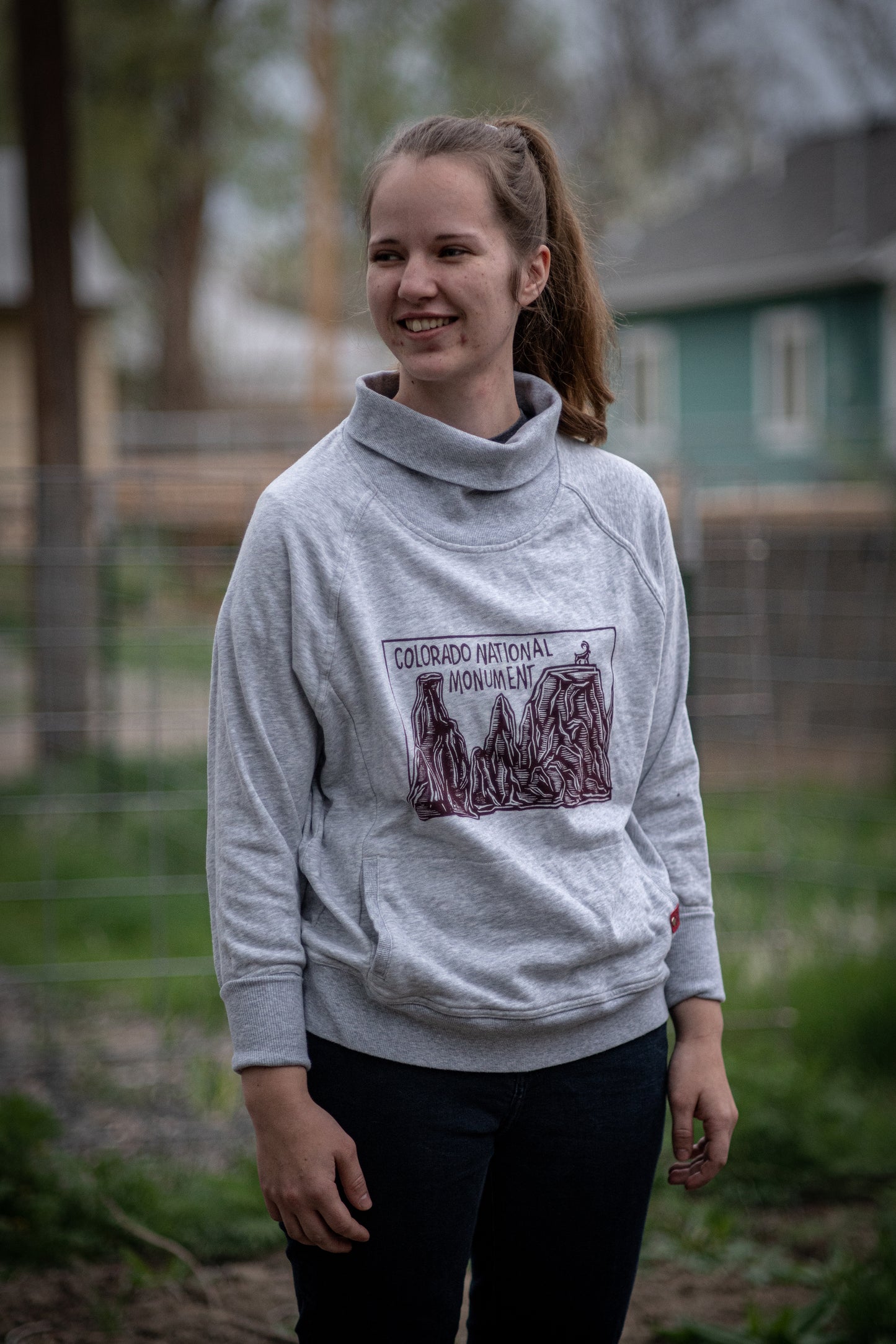 M - Monument neck hoodie