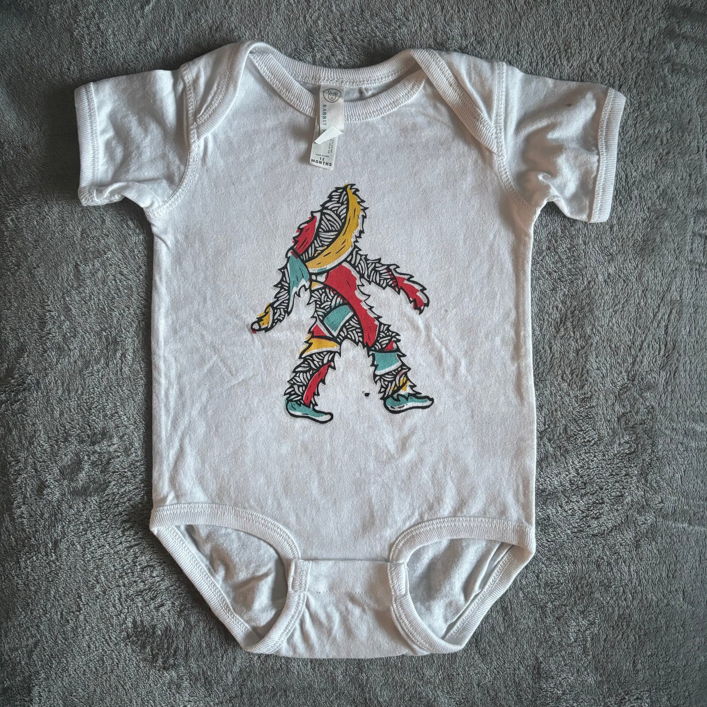 12M - Baby squatch onesie