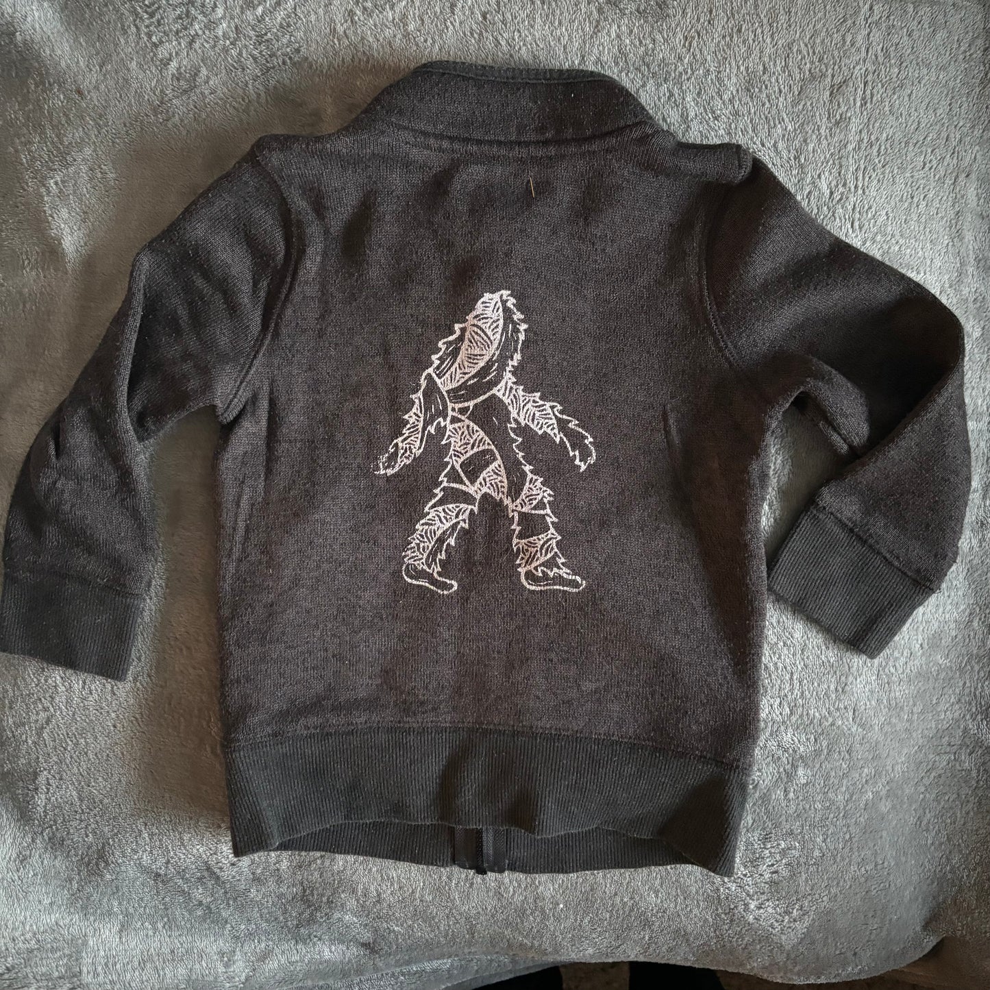 3T - Baby squatch Sweater