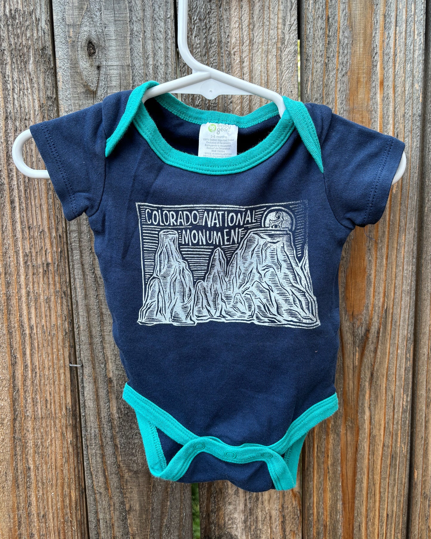 3-6M - Monument onesie