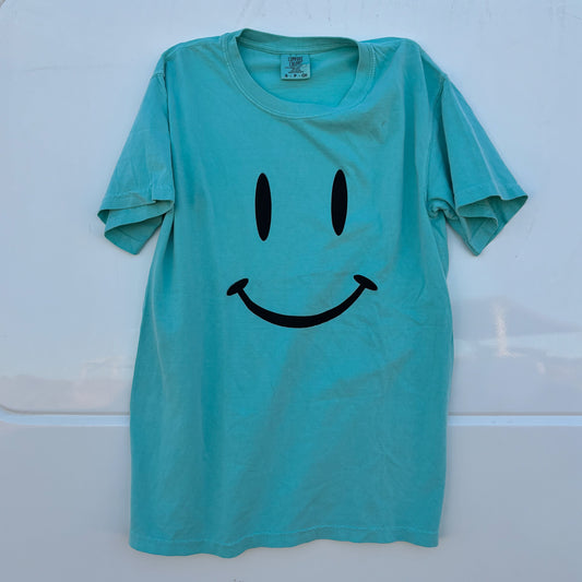 S - smiley T-shirt